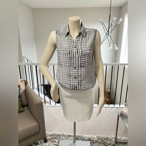 Equipment Femme Grey Silk Checked Collared Sleeveless Blouse – Size XS